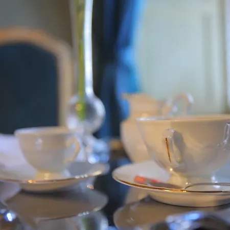 Antica R&b Oda ve Kahvaltı 4*