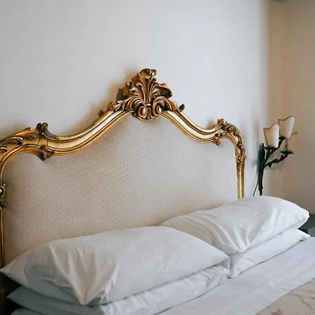 Antica R&b فندق مبيت وإفطار