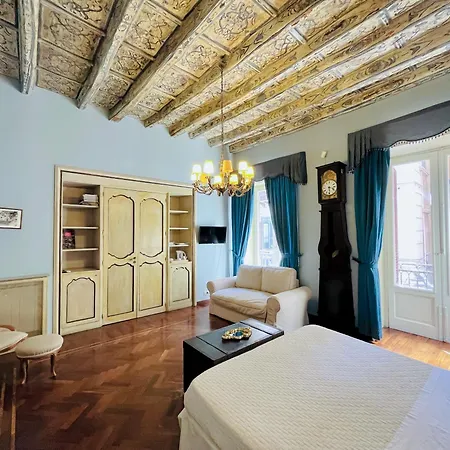 Oda ve Kahvaltı Antica R&b