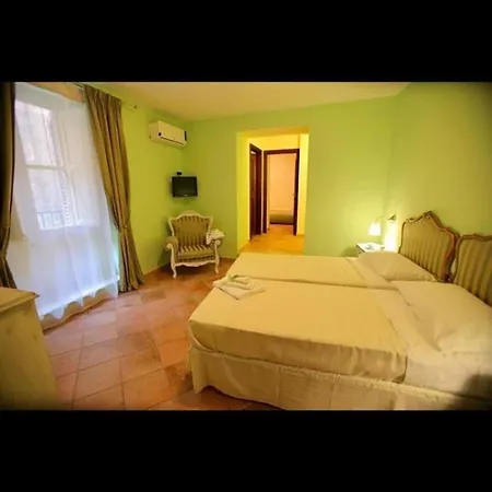 Bed & Breakfast Antica 3*