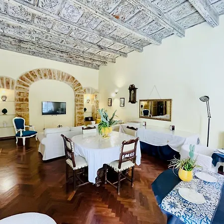 Bed & Breakfast Antica 3*